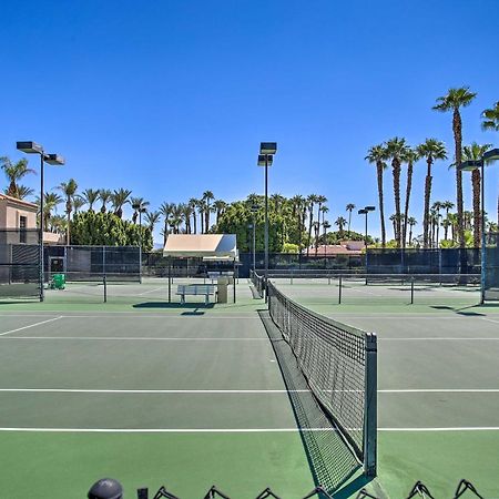 Palm Desert Retreat Pool Access And On-Site Golf! 빌라 외부 사진